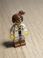 Lego Minifigur Frau Batman Fan