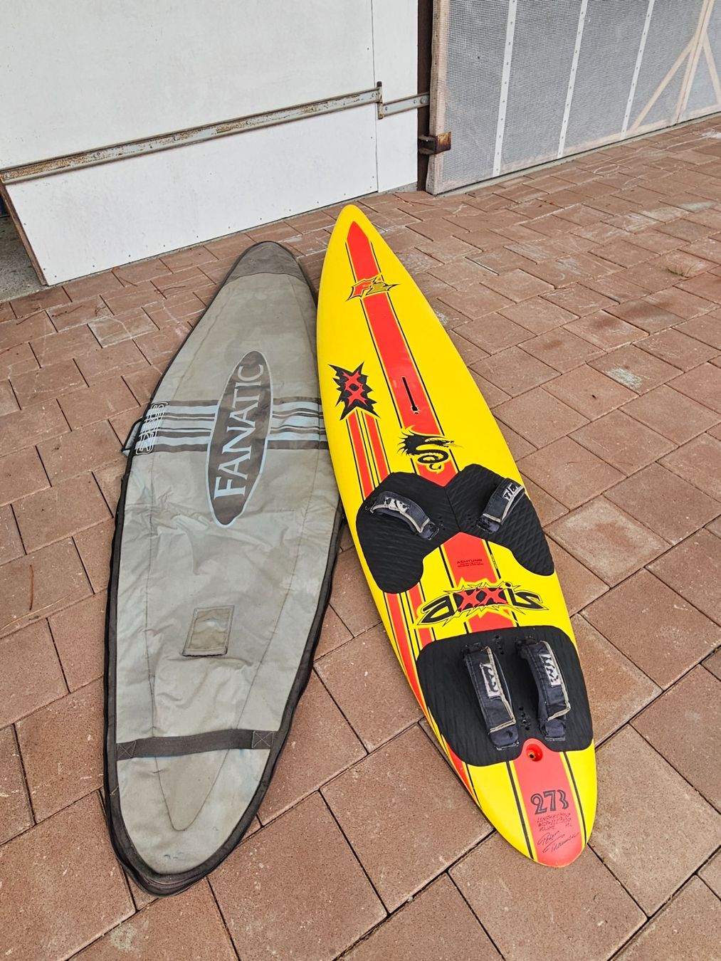 Tavole da surf e di nuoto: F2 Axxis 273 – Usato da Kallnach venduto da Aircooler