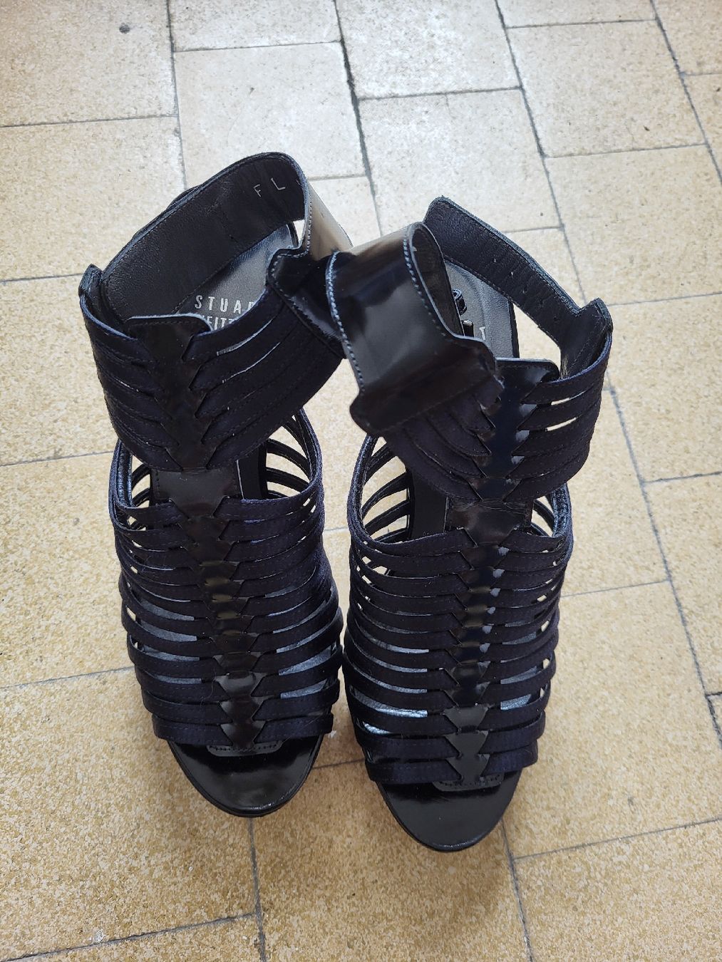 Stuart Weitzman Scarpe da donna: Originale Stuart Weitzman Sandale – Nuovo (secondo la descrizione) da Zweisimmen venduto da Adorable