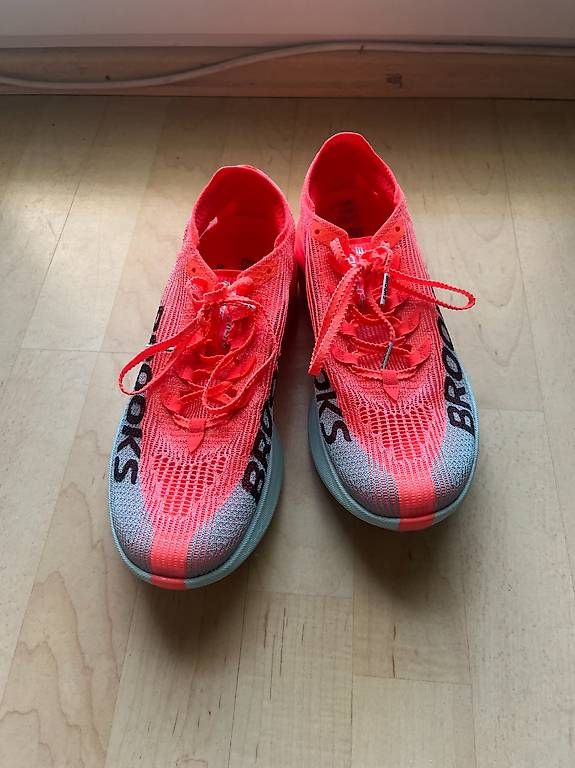 Scarpe da uomo: Brooks Hyperion Elite 5 (gr42) – Usato da Kehrsatz venduto da eli_t65q 1