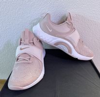 Nike Fitnessschuhe Gr.40 (Neu)