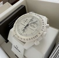 Swatch x Omega Moonswatch Mission to Moonphase White Snoopy