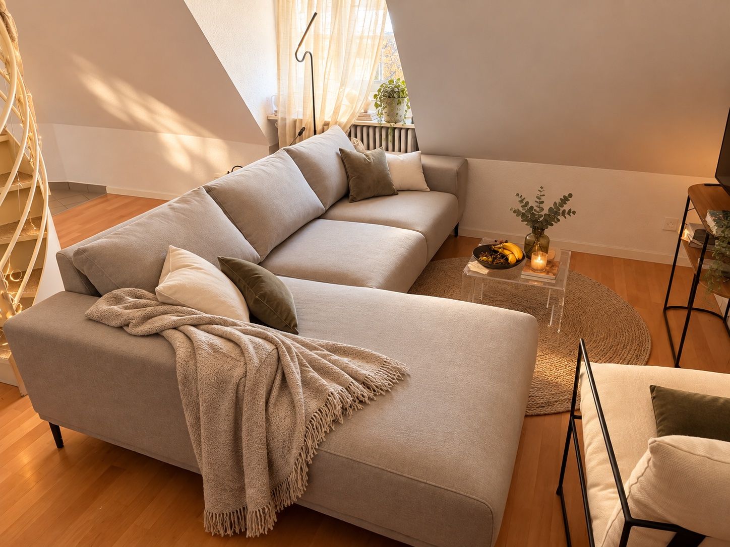 Livique Divani: Ecksofa hellgrau mit Récamiere guter Zustand – Usato da Bern venduto da muk_f9n8 2