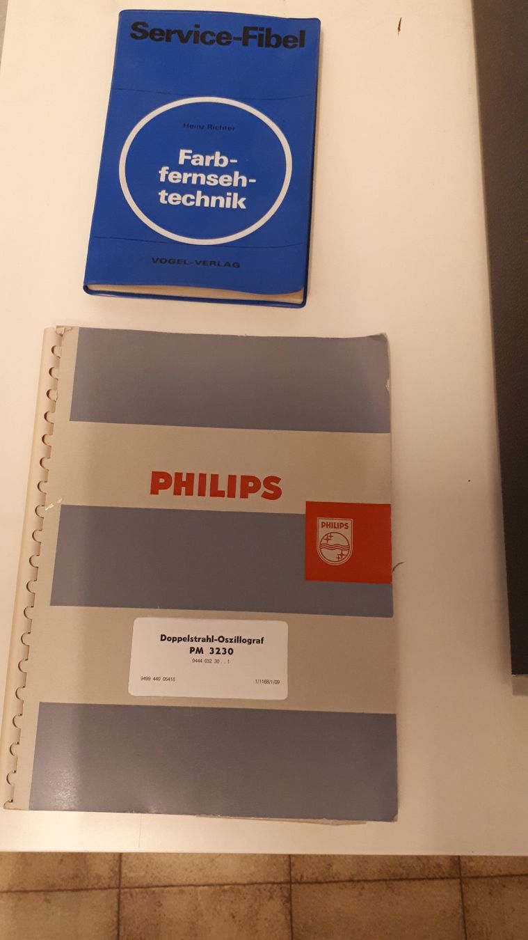 Philips Mesurer: Philips PM 3230 Oszilloskop, Vintage – Défectueux à Madiswil par 20gls 3