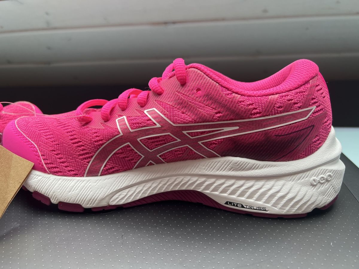 Asics Scarpe per ragazze: Asics GT 2000 Gr. 36 Neu – Nuovo e nell'imballaggio originale da Wolfwil venduto da Vessie 5