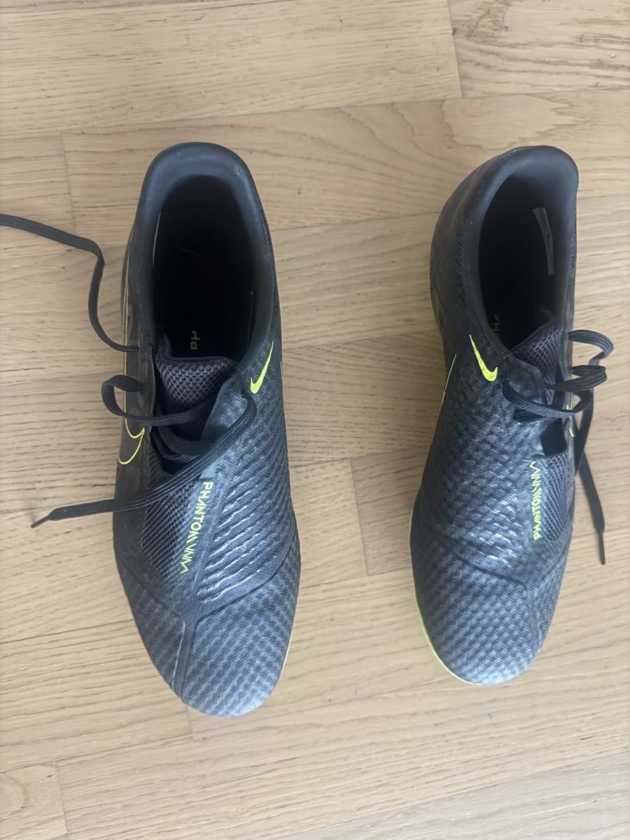 Nike Scarpe da uomo: Fussballschuhe – Nuovo (secondo la descrizione) da Glattpark(Opfikon) venduto da laura_studer 2