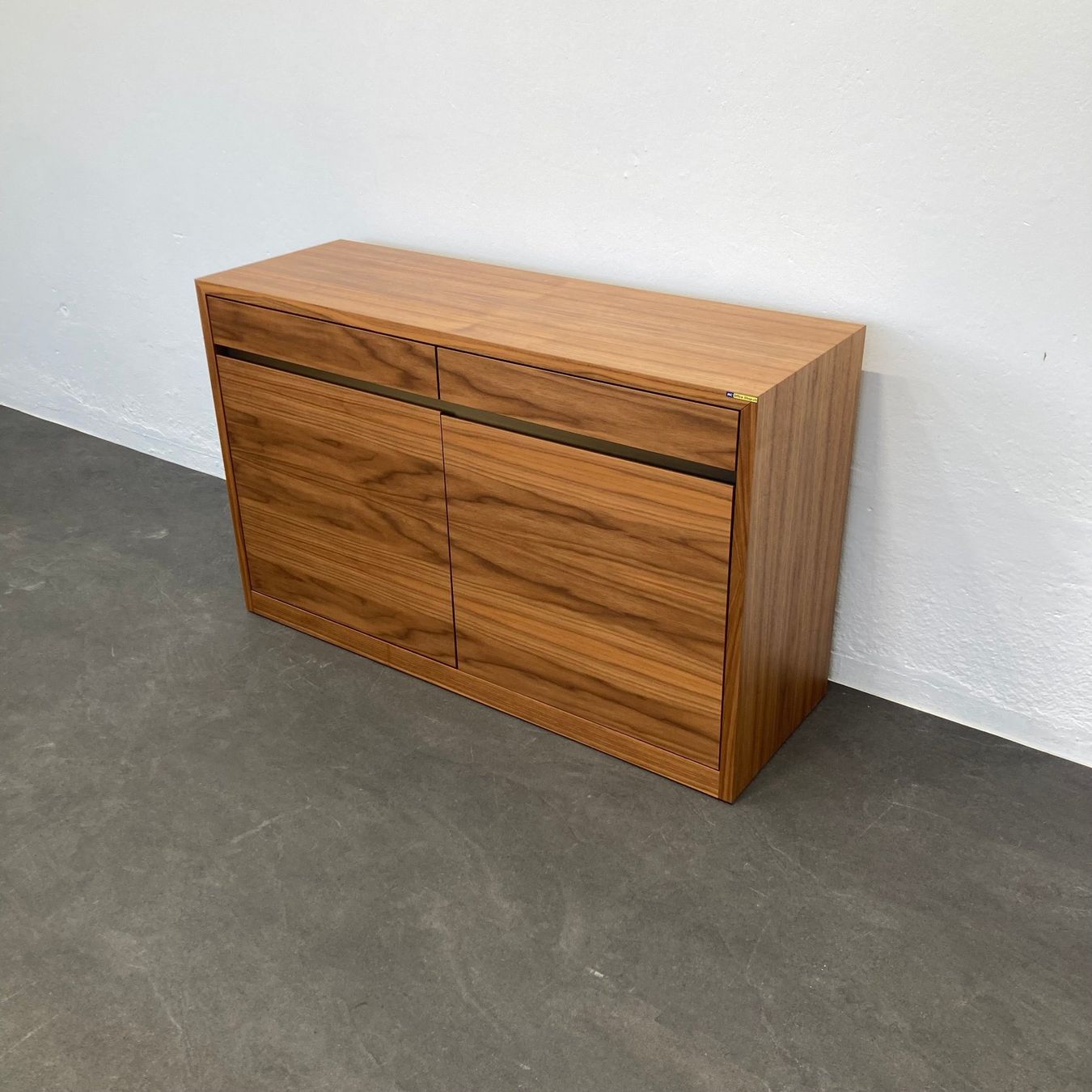 Armoires: Top Design Exclusiv Sideboard 1200mm breit - Nussbaum mit – D'occasion à Schönenwerd par mcofficeshop 4