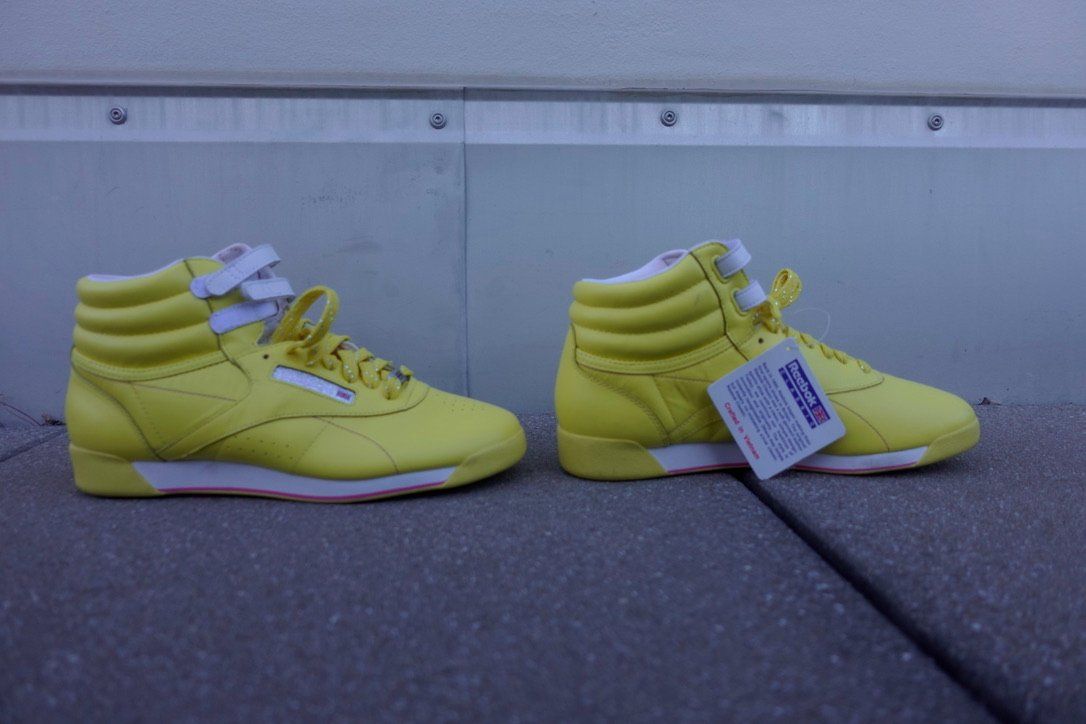 Reebok Scarpe da uomo: Reebok Vintage Turnschuhe 41 gelb – Nuovo e nell'imballaggio originale da Chur venduto da JennyAlexander 2
