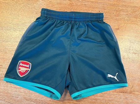 Arsenalhose Grösse 140