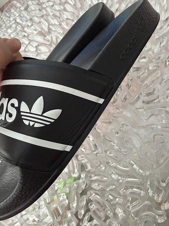 Chaussures hommes: Ciabatte Adidas – D'occasion à Bellinzona par SammlerTI 1