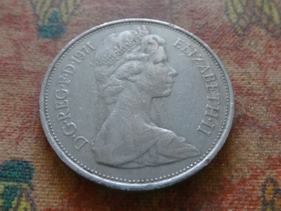 Alle Münzen: ROYAUME-UNI  10 Pence  1971 – Gebraucht aus Romanel-sur-Lausanne von Swift13 1