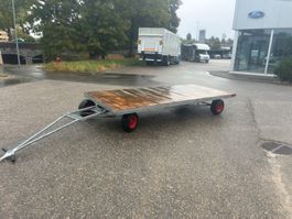 Kleiner Vierradanhänger