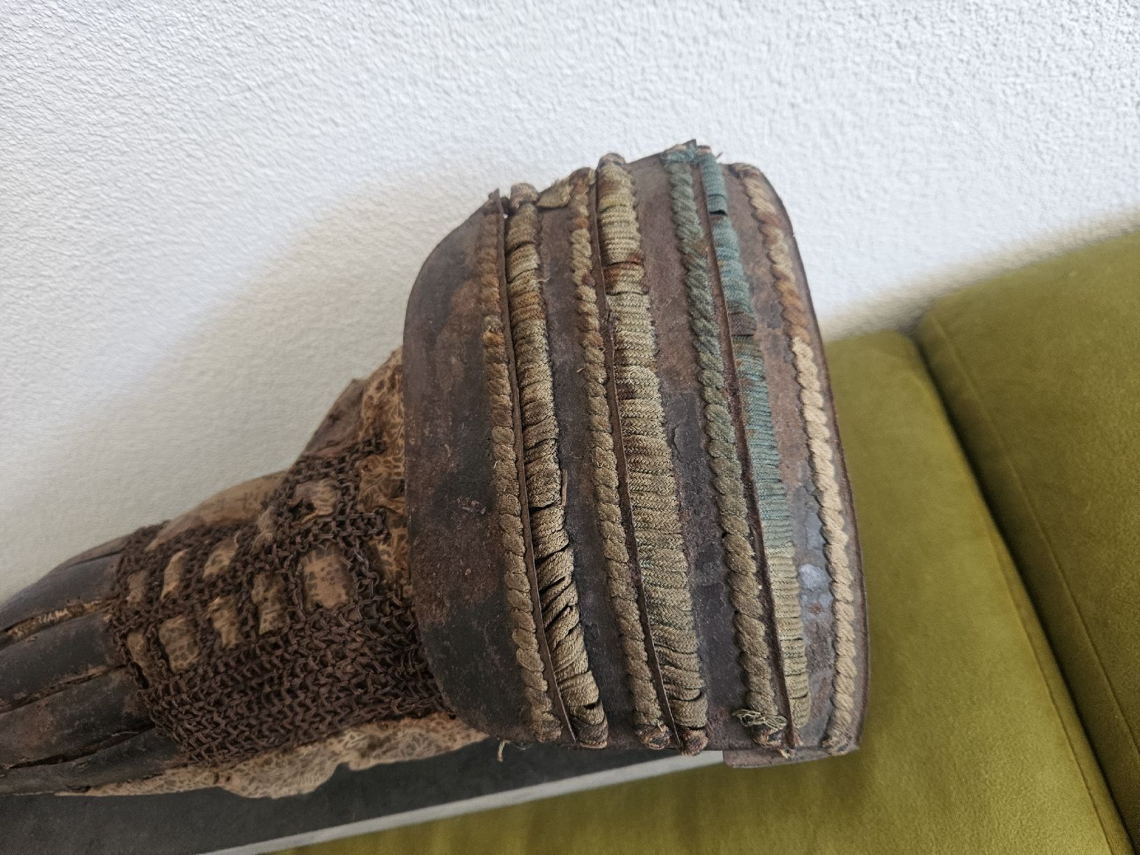 Uniformi: säbel uniform antik – Difettoso da Schwellbrunn venduto da Omega-alpha 9