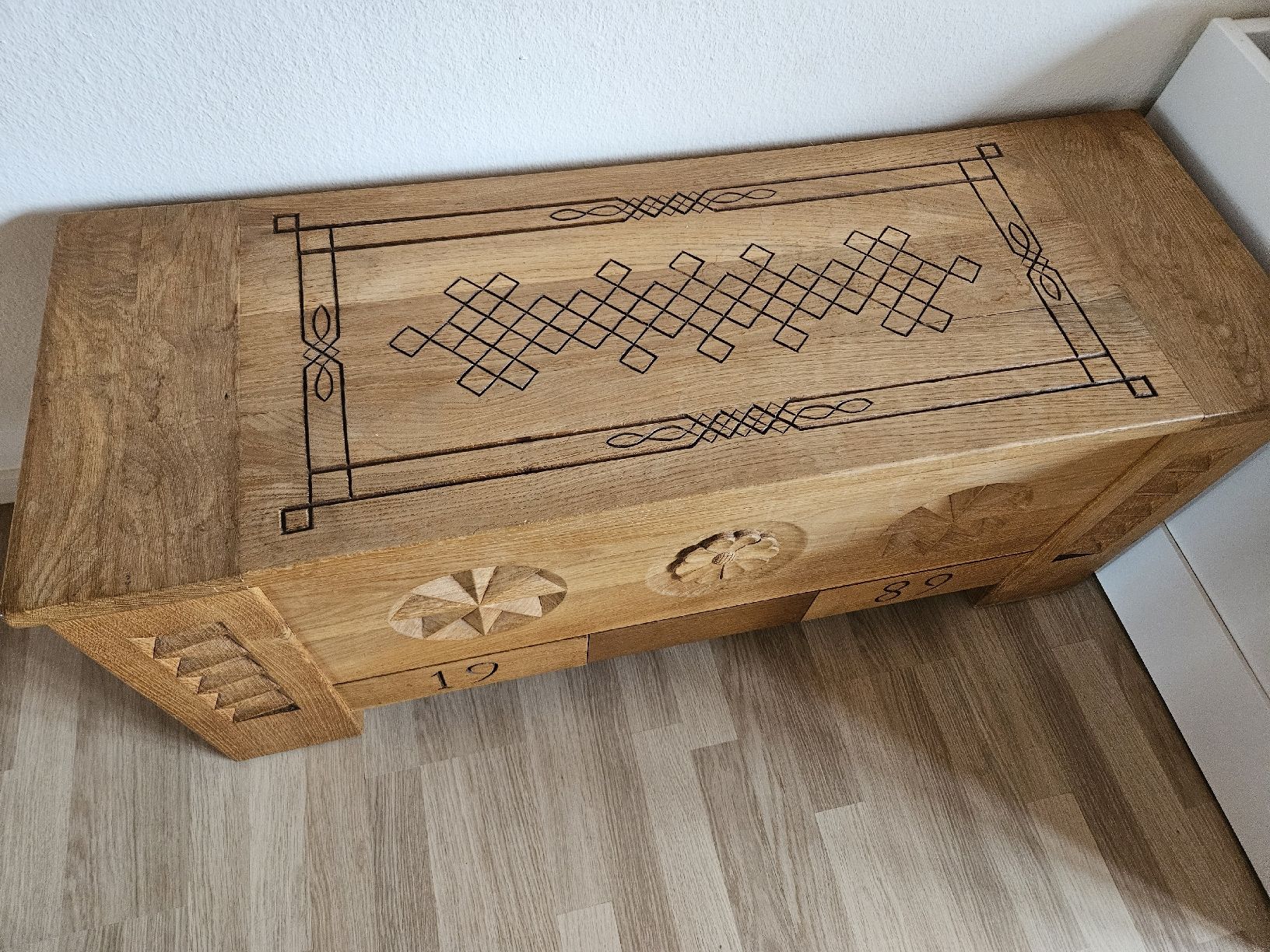 Cassapanche: Vintage Holztruhe – Usato da Jona venduto da vik_j6r6 1