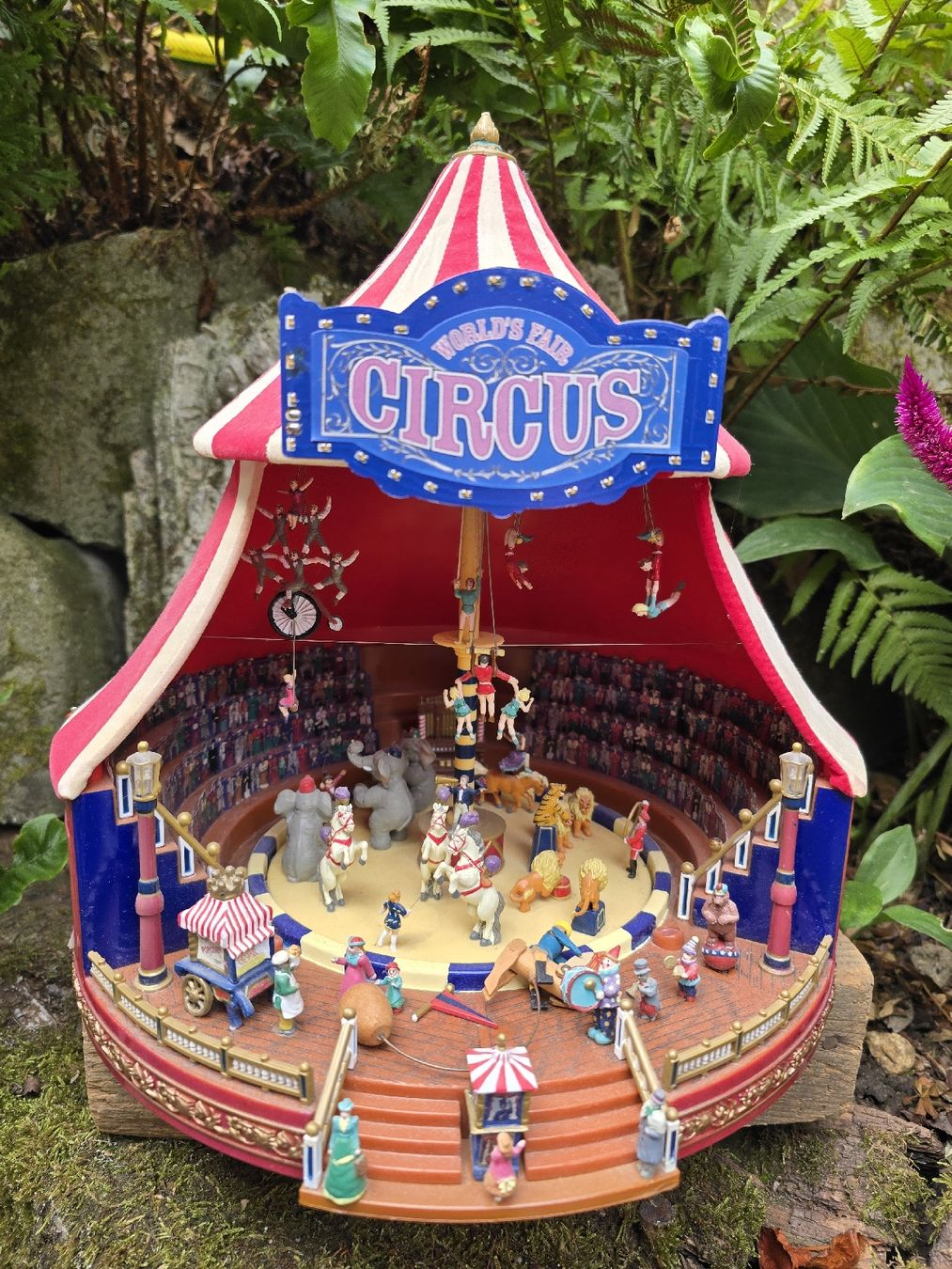 Spielzeuge: Miniatur CIRCUS mit Licht u.Musik – Gebraucht aus Walkringen von Vanuca 7