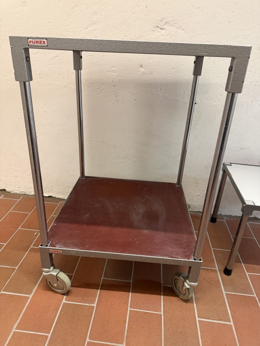 Tables: FUREX ROLLTISCH – D'occasion à Basel par zove 1