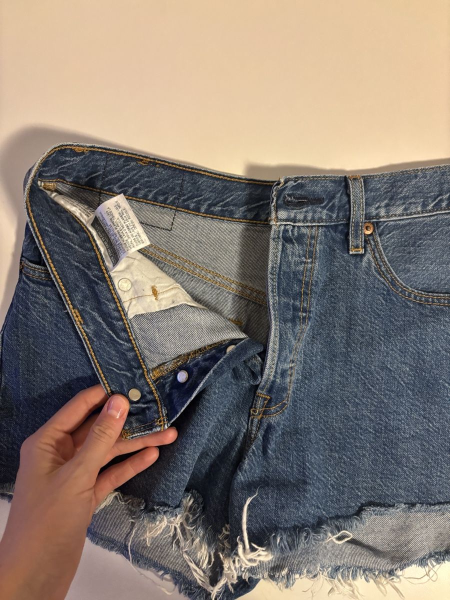 Levi's Pantalons: Levis Shorts W28 – Neuf (Voir description) à Konolfingen par weiann 1