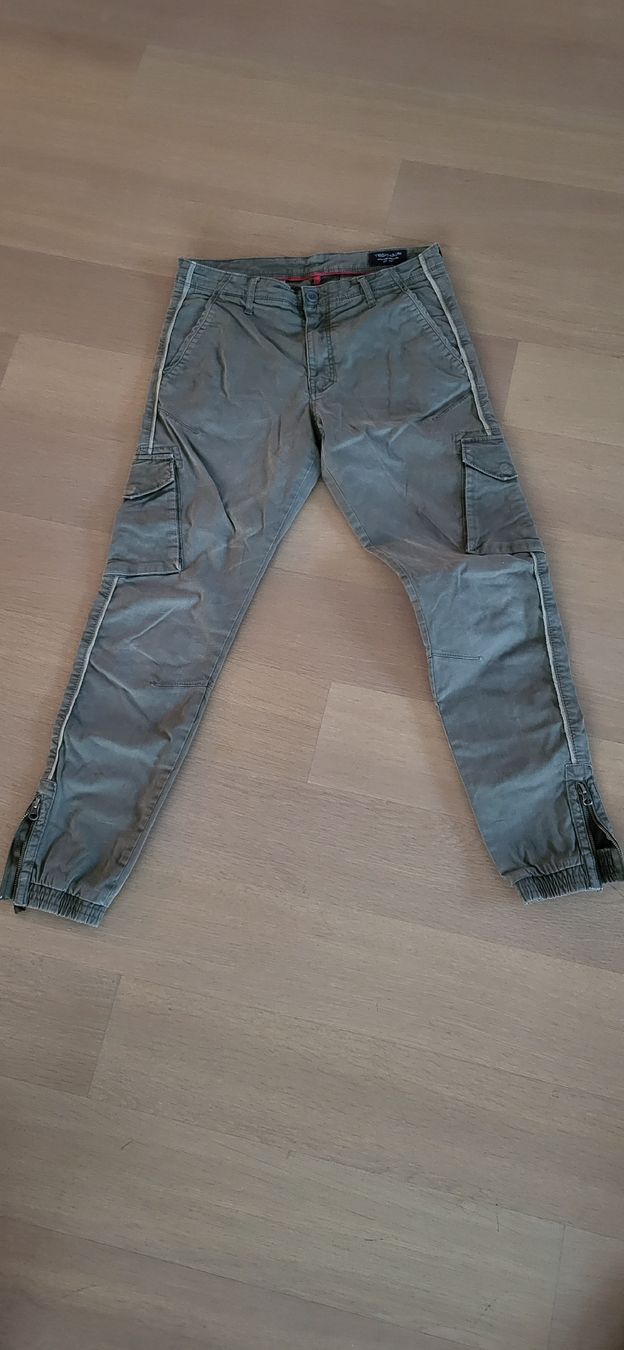 Pantaloni: Cargohose von Teddy smith – Usato da Amlikon-Bissegg venduto da Schnuefeli4