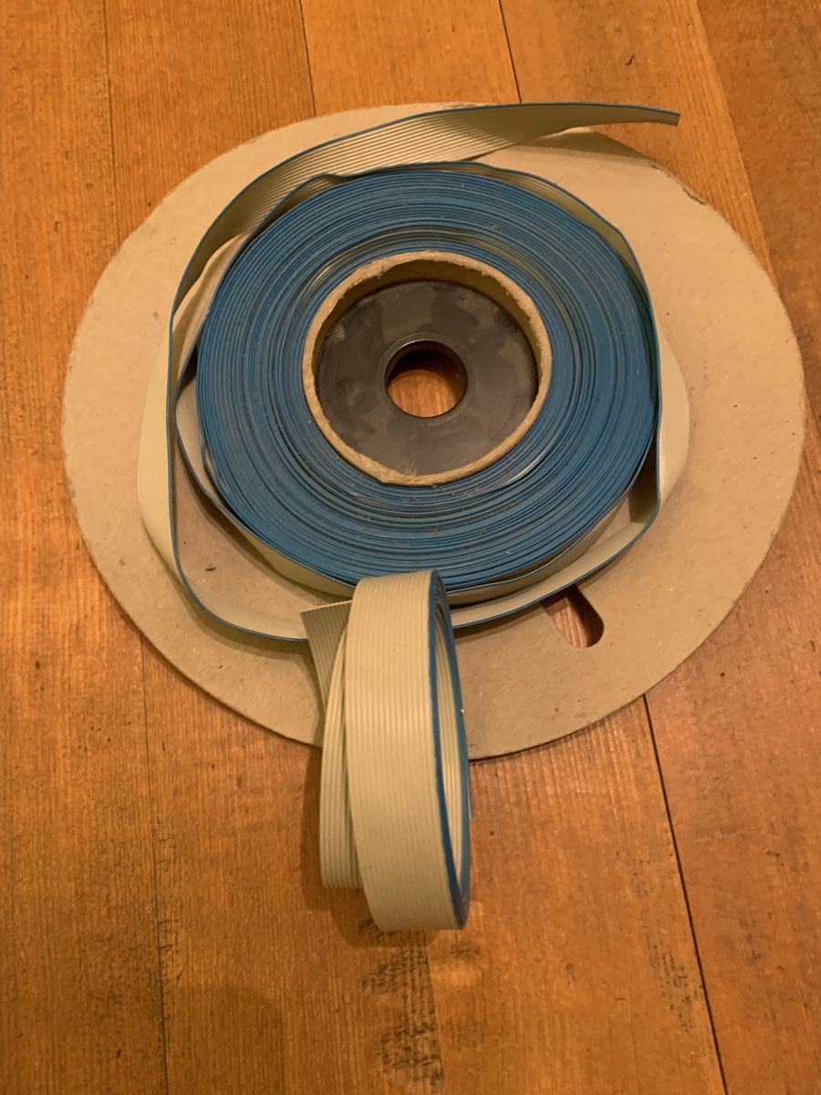 Kabel: Flachbandkabel – Gebraucht aus Thörishaus von katinam