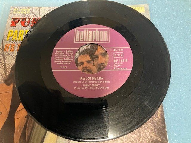 Dischi in vinile: Funky Family – Usato da Aarwangen venduto da Jukebox3 3