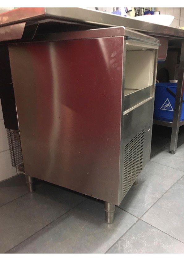 Electrolux Elettrodomestici da cucina: Crush Ice Maschine – Usato da Feusisberg venduto da Foodys 2