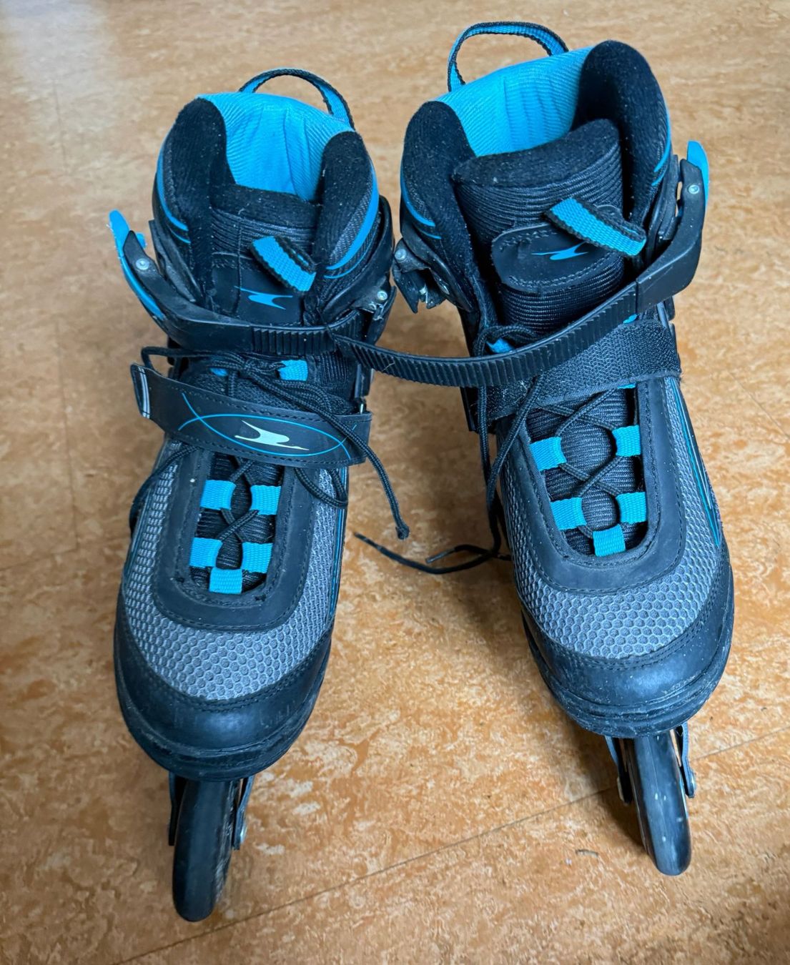 Inline-Skating & Rollschuhe: Inlineskates/Rollschuhe – Gebraucht aus Flawil von Stella_3