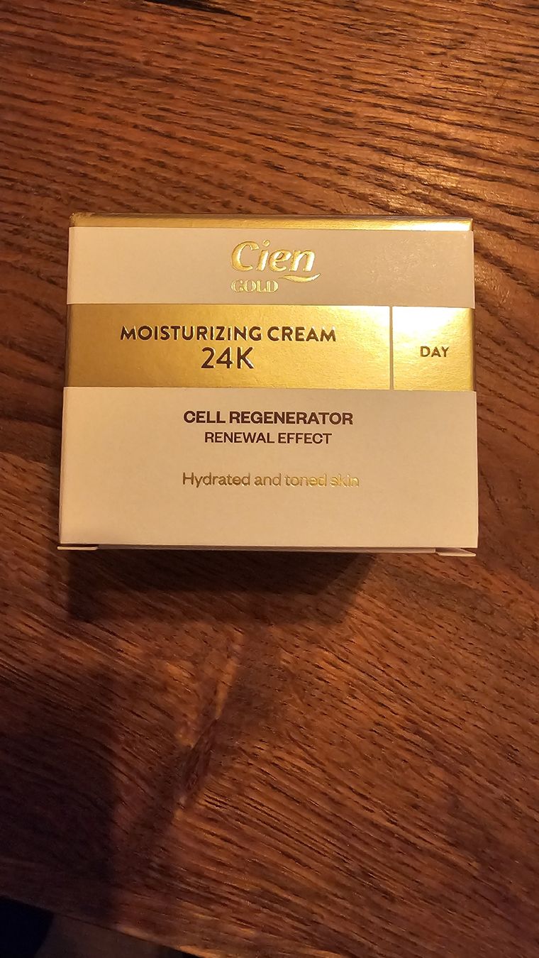 Cura del viso: Gesichtscreme-Set "Cien-Gold" Originalverpack – Nuovo e nell'imballaggio originale da Fehraltorf venduto da Sumin 1
