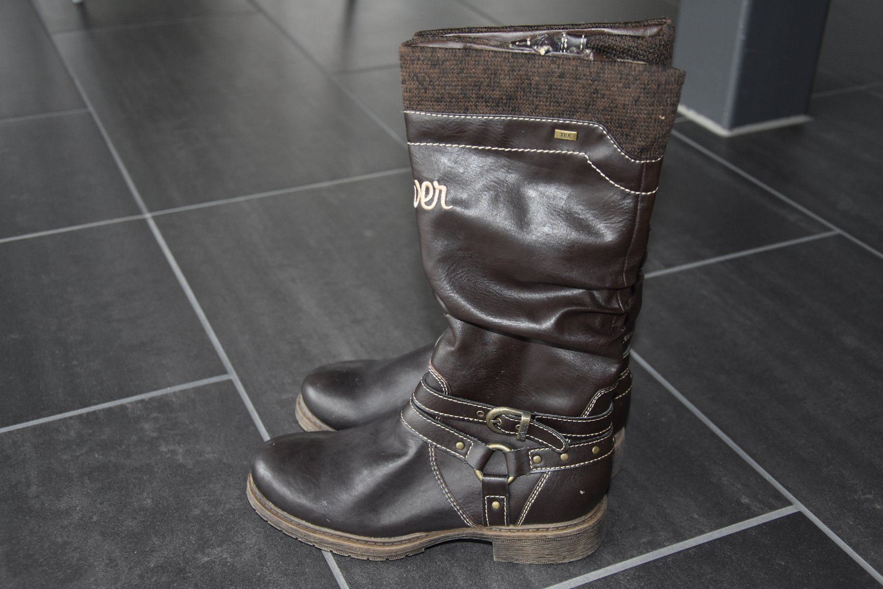 Chaussures filles: Winterstiefel, s.Oliver, Gr. 33, Neu – Neuf avec emballage d'origine à Sins par dsto