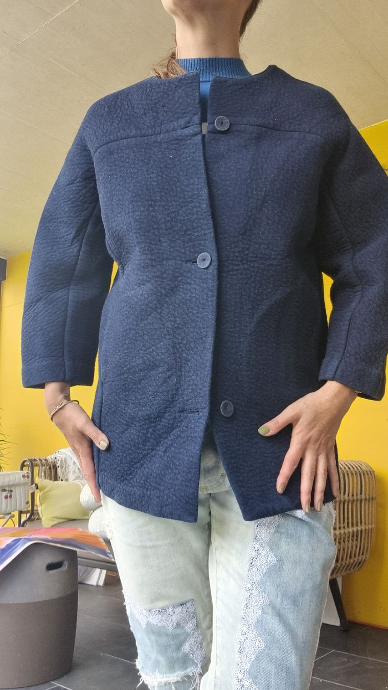 Guess Mäntel: Guess Kurzmantel Grösse S Dunkelblau – Gebraucht aus Bad Zurzach von Mfritzli 1