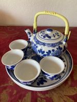 Chinesisches Teeservice - Blau-Weis Porzellan mit Bambus-Hen