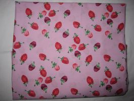 Baumwollstoff rosa mit Himbeeren