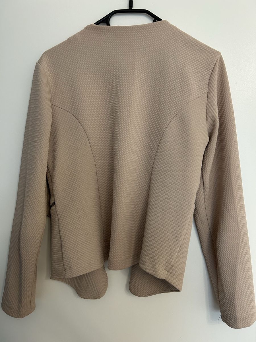Giacche: Schicker Blazer in Beige, Grösse M/L – Usato da Biel/Bienne venduto da SandraDG 2