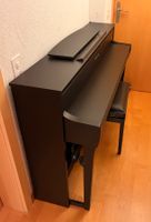 Yamaha Digitalpiano schwarz gebraucht mit Klavierbank