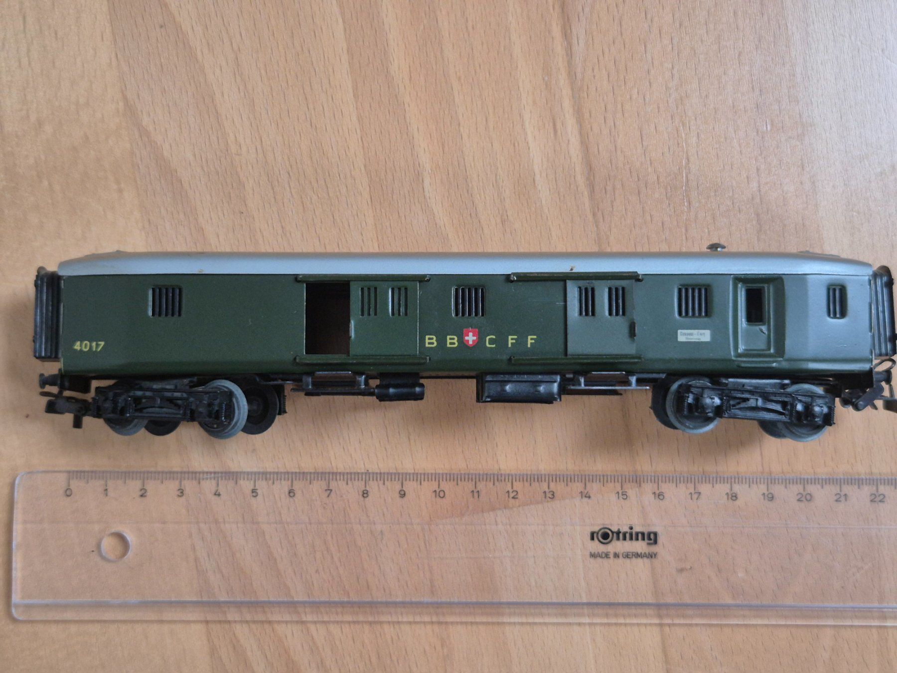 Märklin Modellini di ferrovie: Postwagen Märklin H0 - SBB CFF – Usato da Wetzikon ZH venduto da Gterl 1