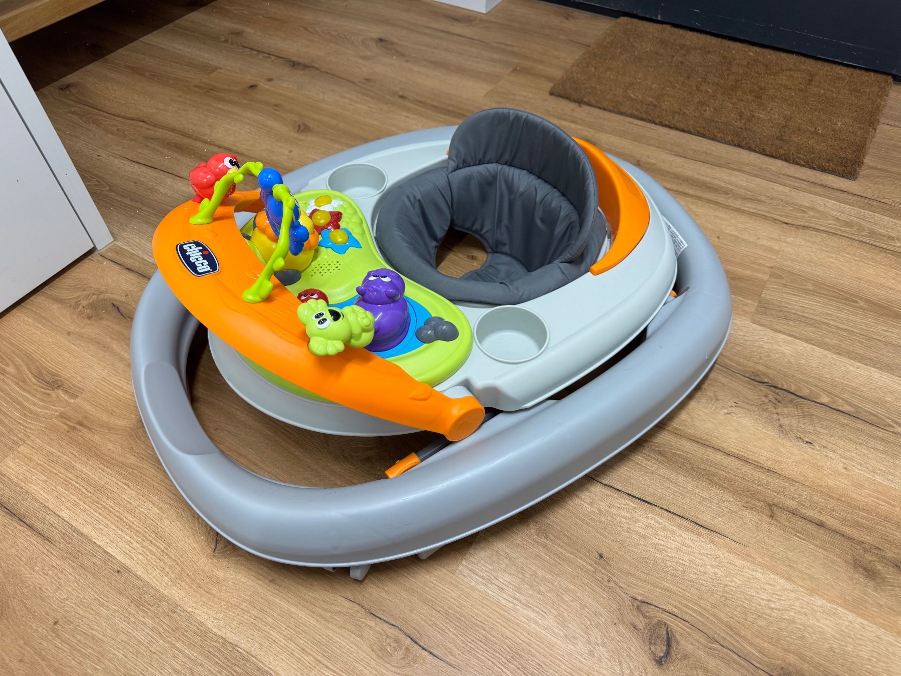 Chicco Giocattoli: Chicco Walky Talky Baby Walker – Usato da Bachenbülach venduto da Cheeria 2