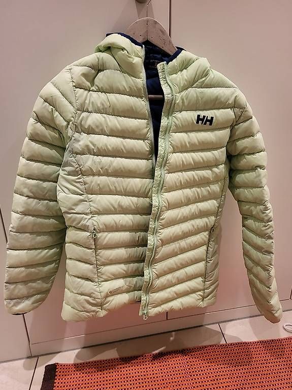 Helly Hansen Giacche: Helly Hansen Daunen Übergangsjacke Grösse M – Usato da Emmen venduto da kvo_597x