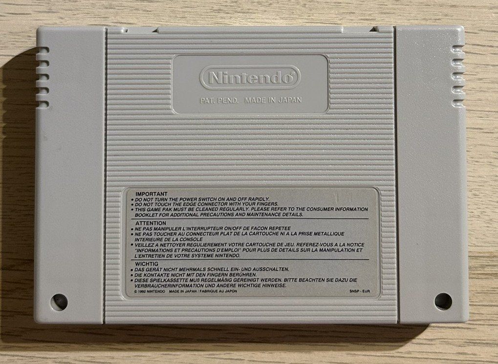 Nintendo Giochi: F-Zero Super Nintendo SNES – Usato da St. Gallen venduto da Alpine.Arcade 1