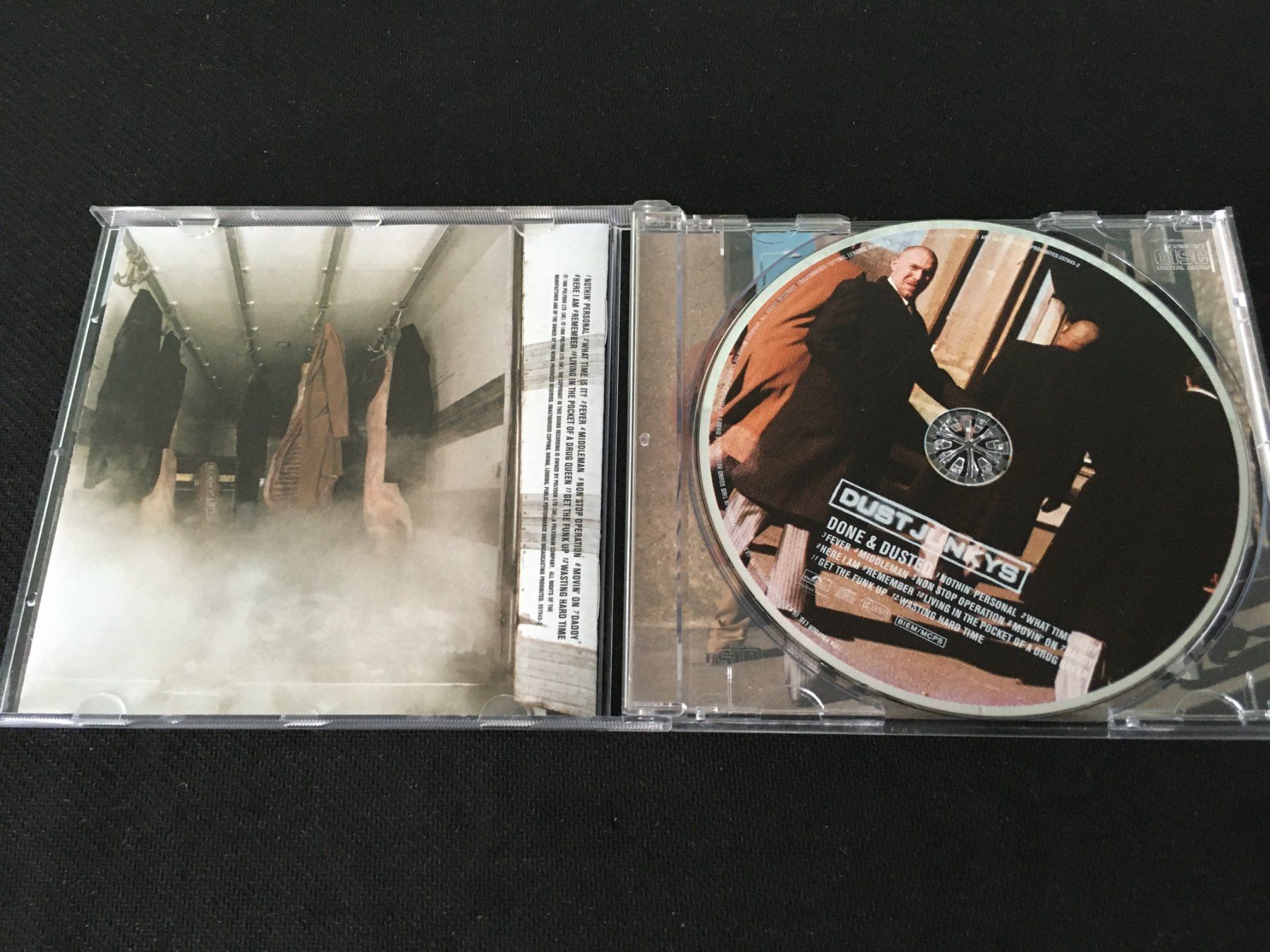 CD: Dust Junkys - Done and... Dusted. -CD- – Usato da St.Gallen venduto da MedienJoe 1