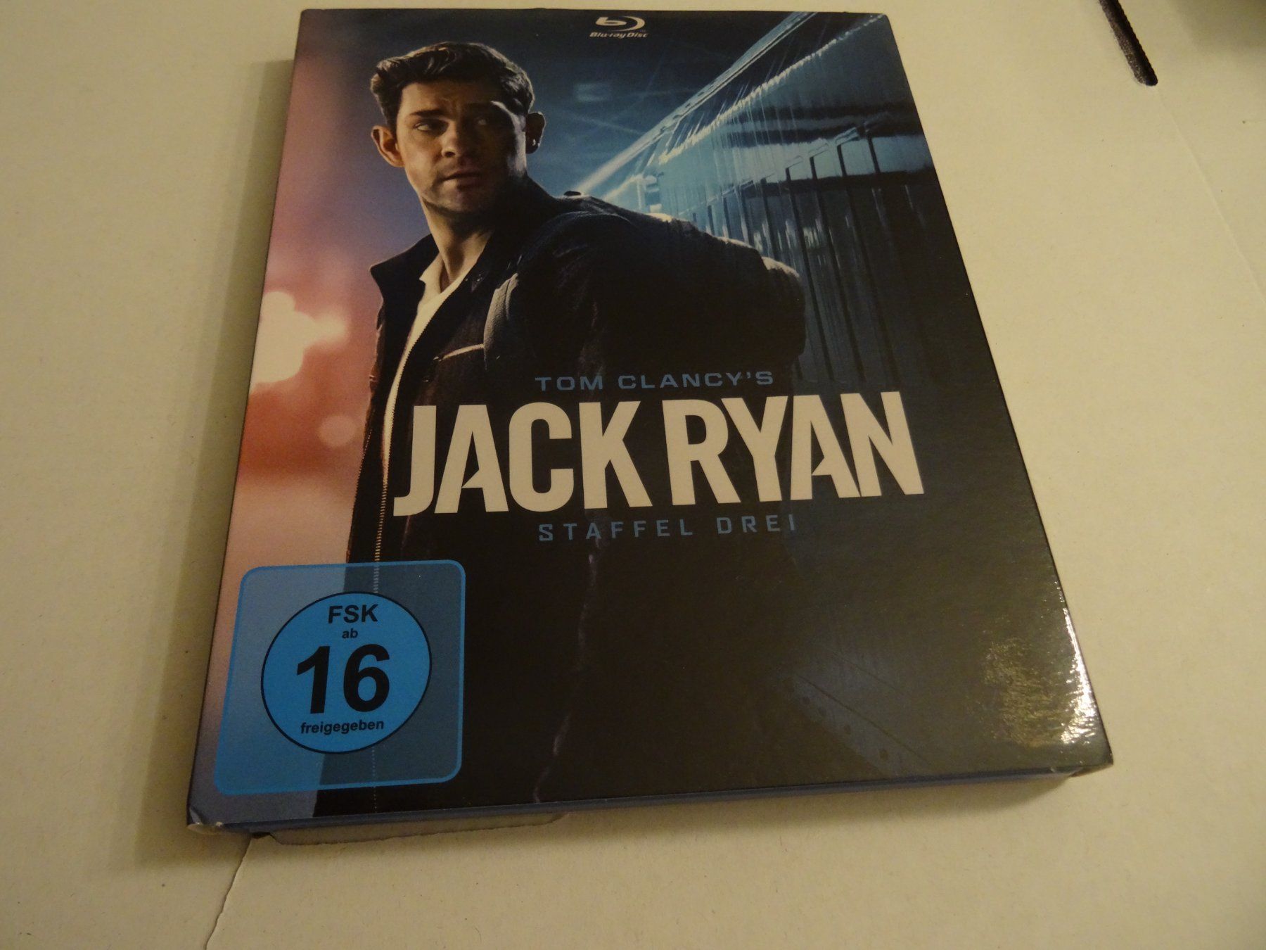 Alle DVDs: Blu-ray Tom Clancy Jack Ryan Staffel 3 – Gebraucht aus Olten von Disc-Verkauf