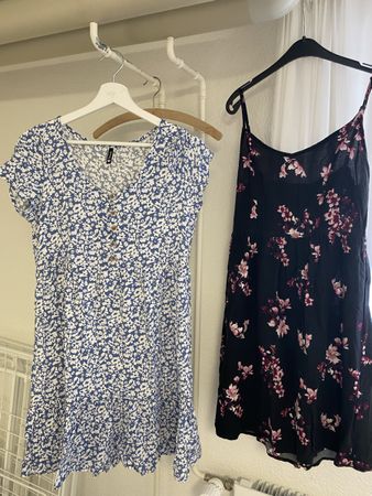 Sommerkleid Gr. S  2 Stück