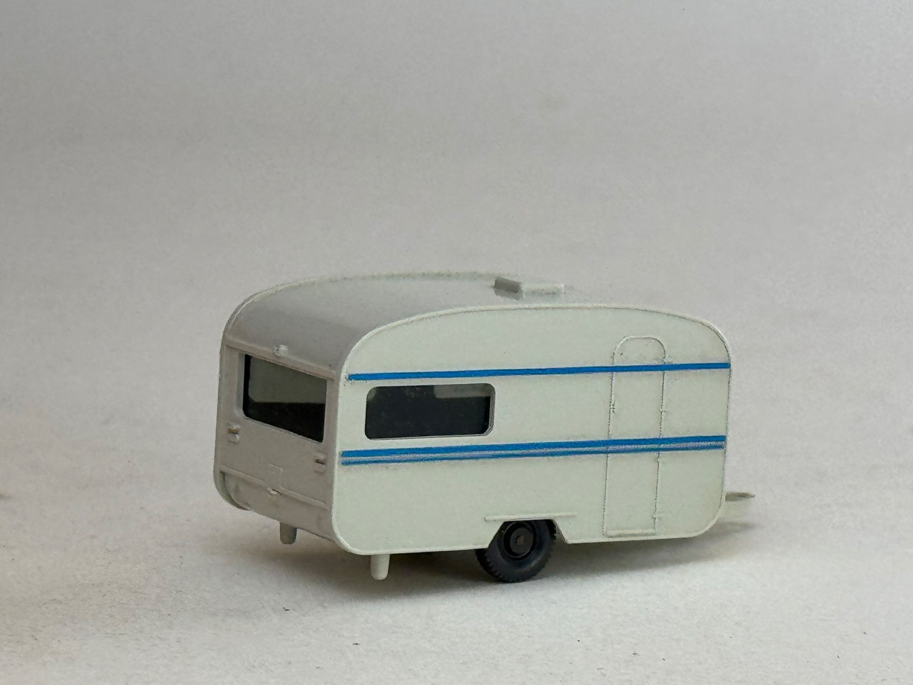 Wiking Modellini d'auto: EB- Wiking Knaus Wohnwagen – Usato da Elm venduto da Wikmtz 1