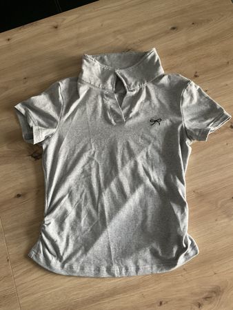 Graues Poloshirt mit kleinem Logo, Grösse S