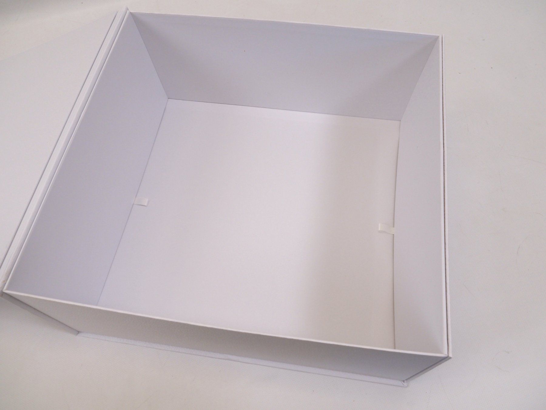Dior Altro in Decorazioni & Accessori: 2x DIOR Geschenkbox Large (26100648) – Nuovo (secondo la descrizione) da Zürich venduto da fundsachenverkauf 1