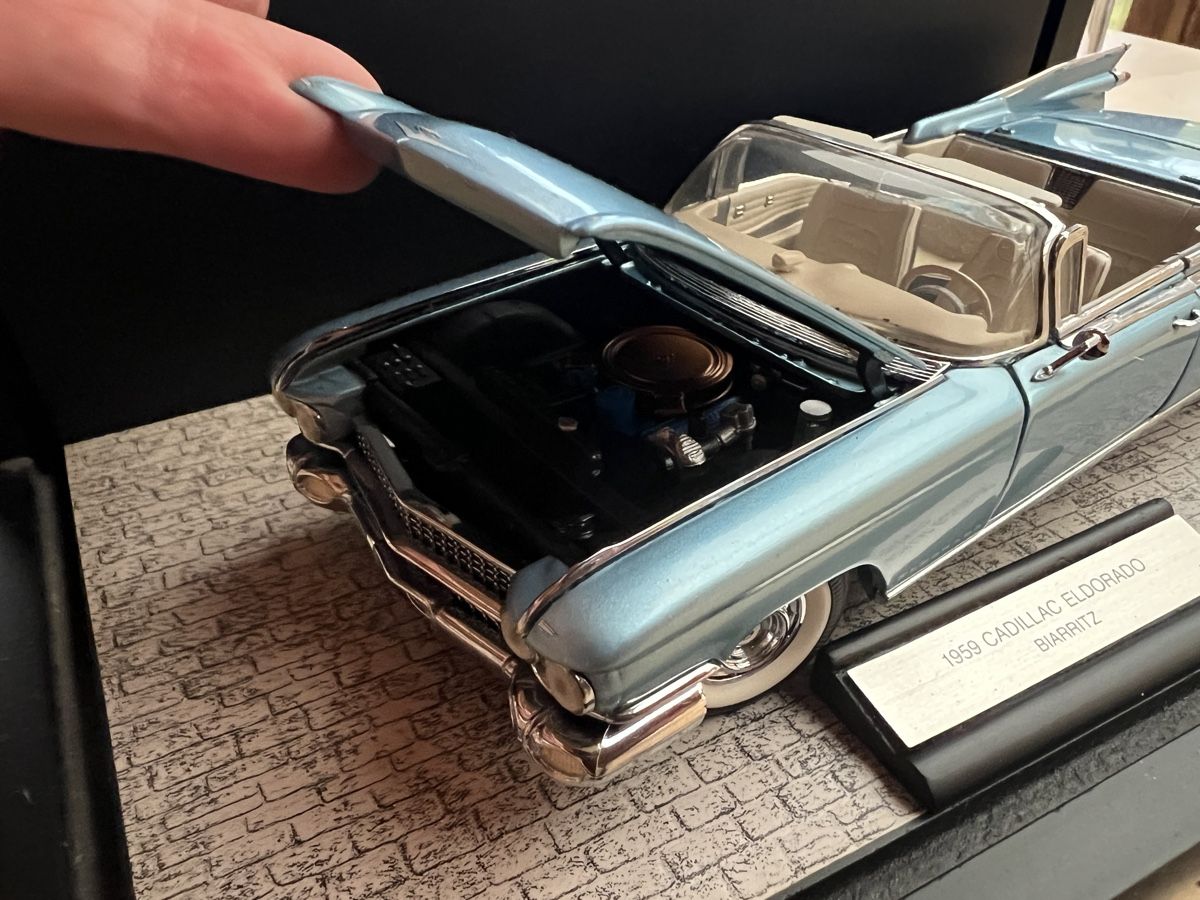 Cadillac Modellini d'auto: Cadillac Eldorado 1959, 1:24 – Usato da Reigoldswil venduto da Gora5 2