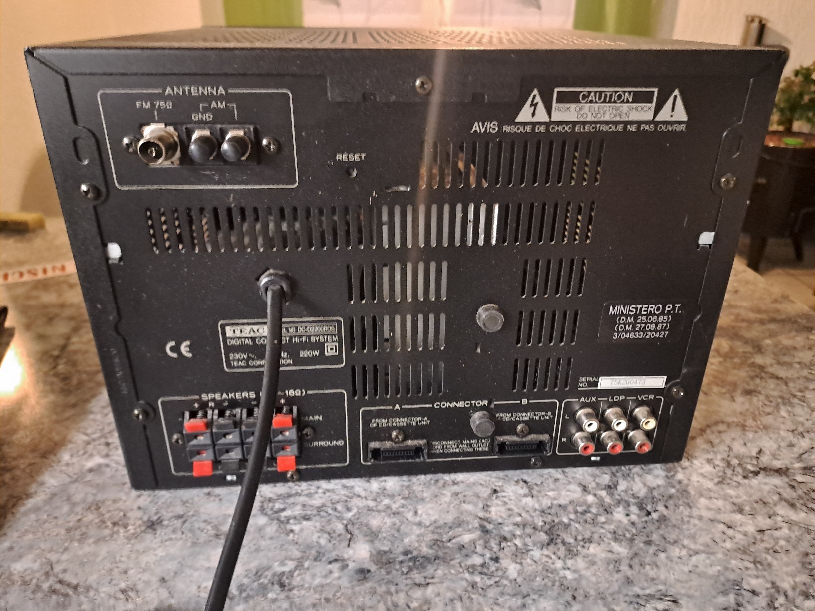 Teac Amplificateurs: TEAC Integrated Stereo Amplifier EEPS / Tuner – D'occasion à Uetendorf par Essiggurken 5