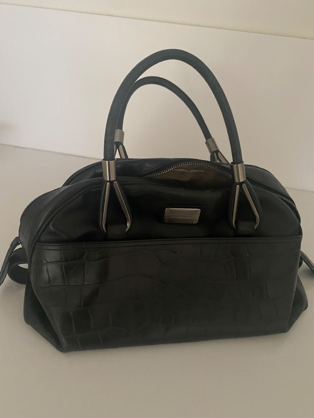 Borbonese Taschen für Damen: Bowling Bag Borbonese in schwarzem Leder in Krokooptik – Gebraucht aus Holderbank SO von MIC2026 9