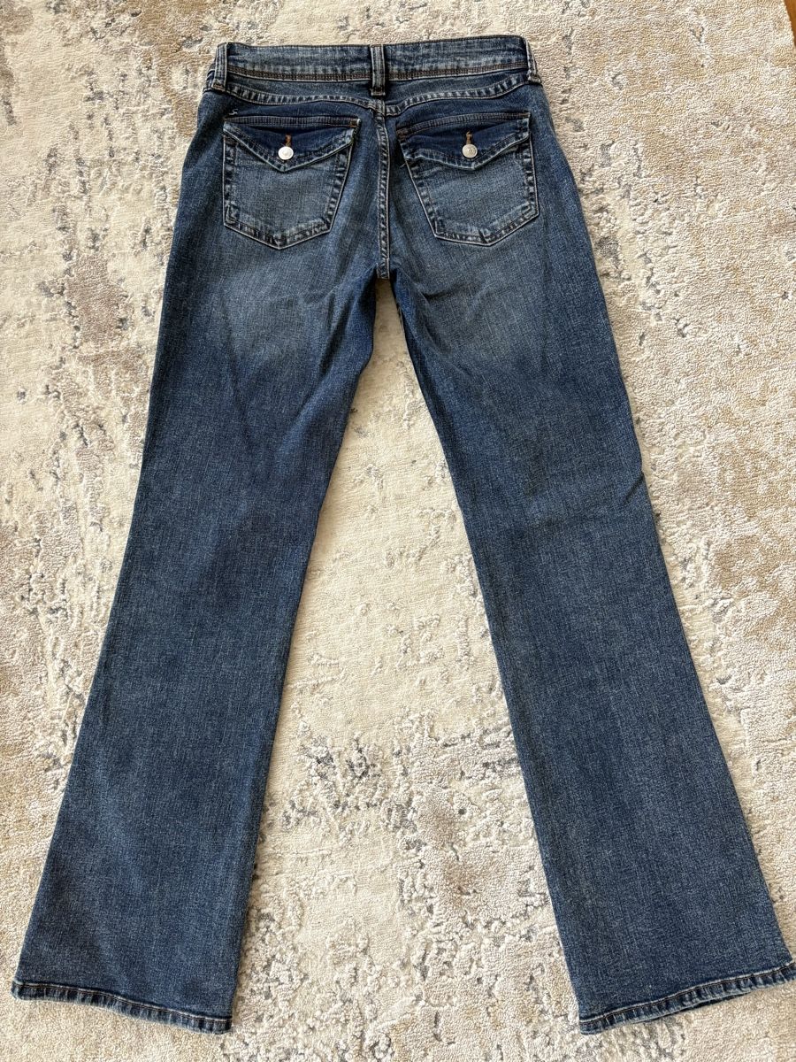 H&M Jeans: Bootcut Damenjeans in Blau – Neu (gemäss Beschreibung) aus Balzers von lea_sy5p 1