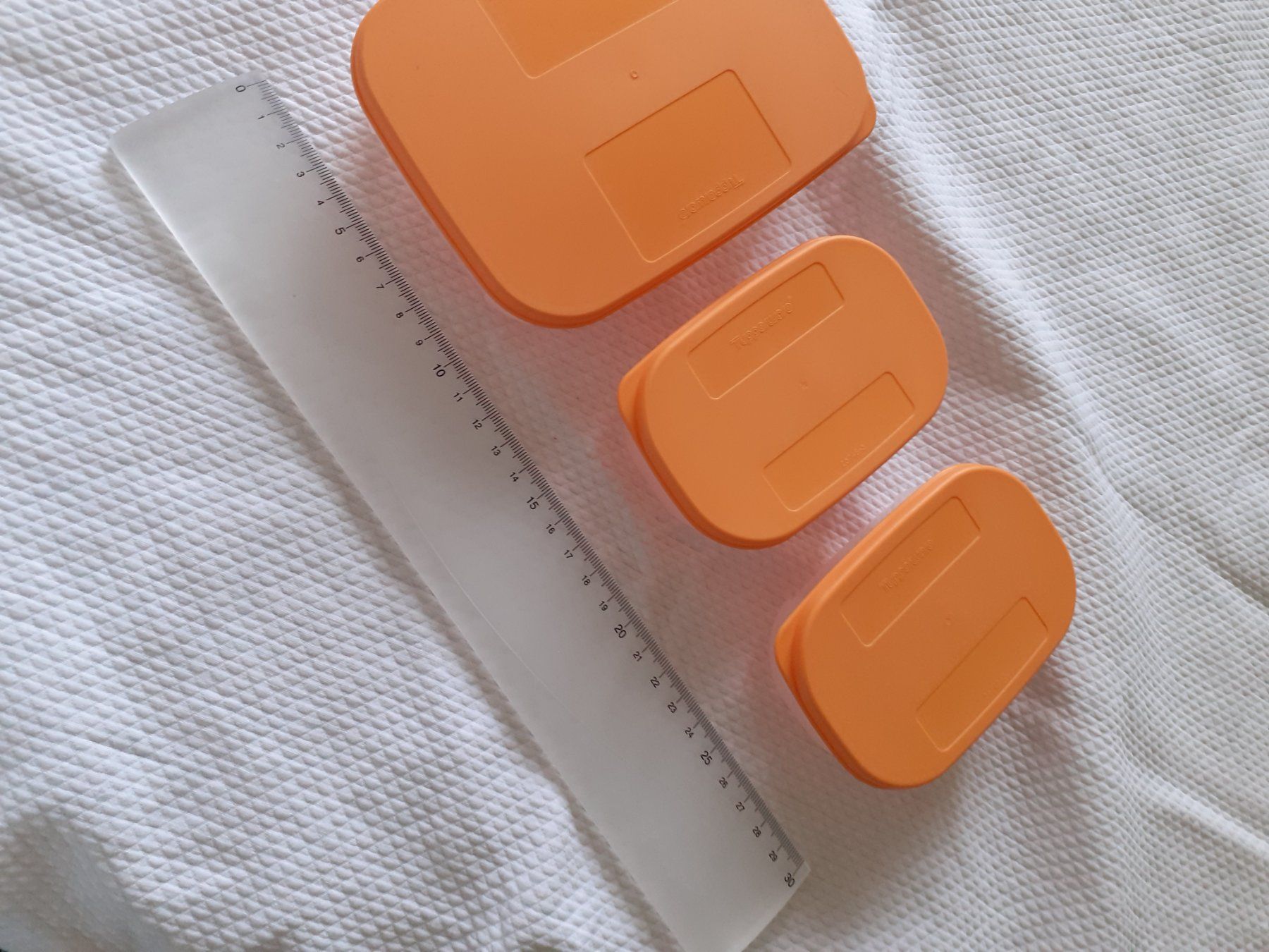 Tupperware Behälter & Ähnliches: Tupperware Vorratsdose orange 3er Set gebraucht – Gebraucht aus Yverdon von DerStorchUndDieBiene 3