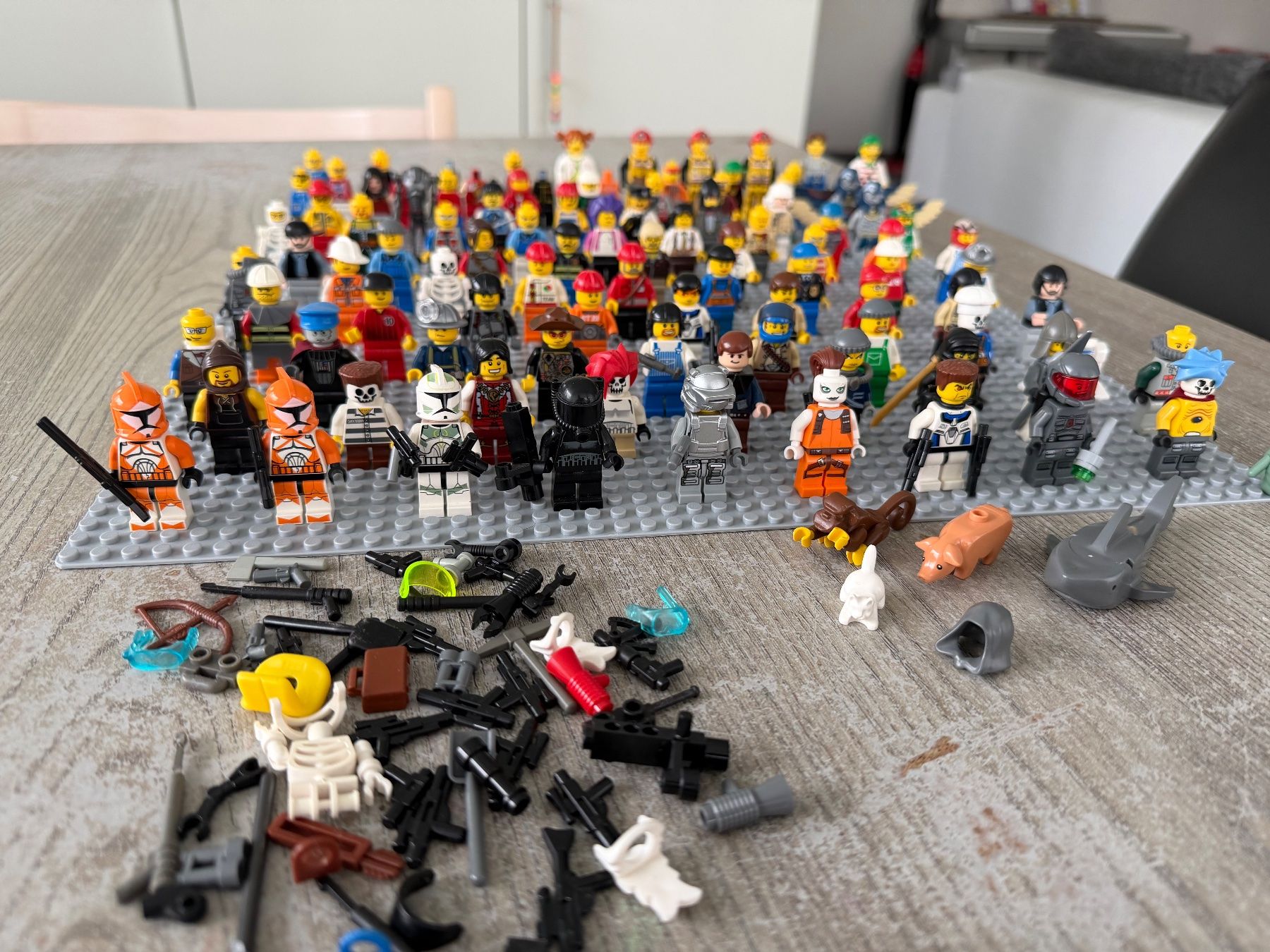 Lego Giocattoli: Lego Figuren Konvolut – Usato da Muri AG venduto da cag733 9