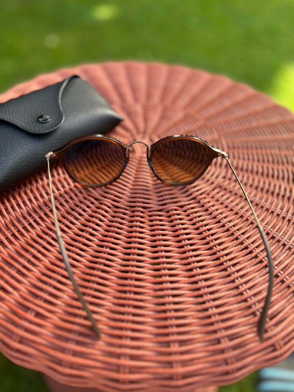 Occhiali & Lenti: Ray Ban Sonnenbrille mit Etui – Usato da Wallisellen venduto da Val1990 3